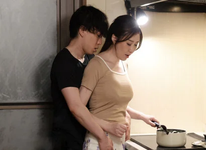 Vợ kế của cha phang con chồng